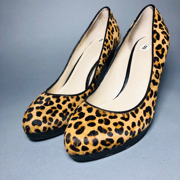 ✨HP✨ Leopard Brown Patent Pumps. - Picture 5 of 6